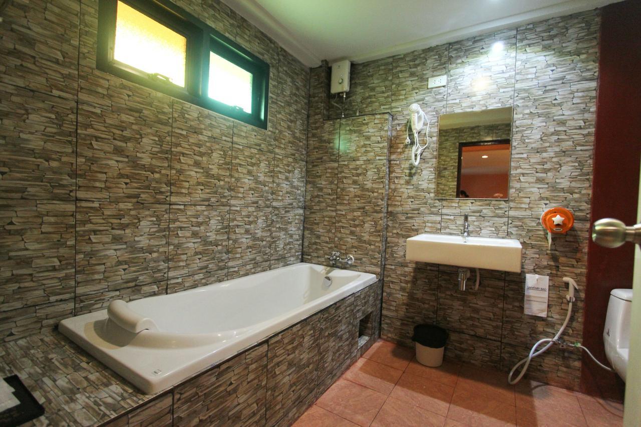 Borai Resort Bo Rai Exterior photo